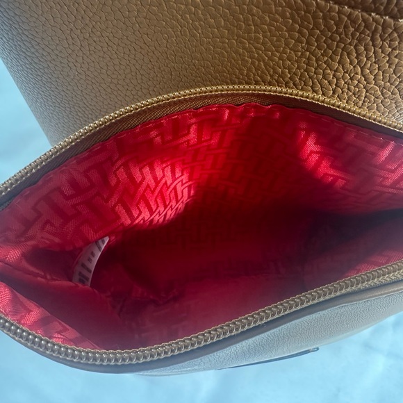 Halston Brown Leather Bucket Bag - Picture 9 of 11